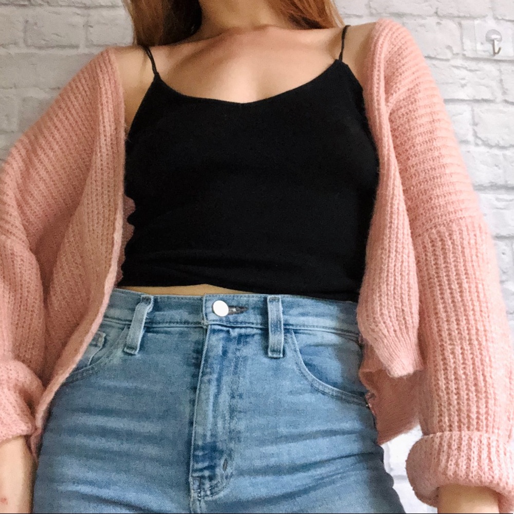 pink cardigan 💕
